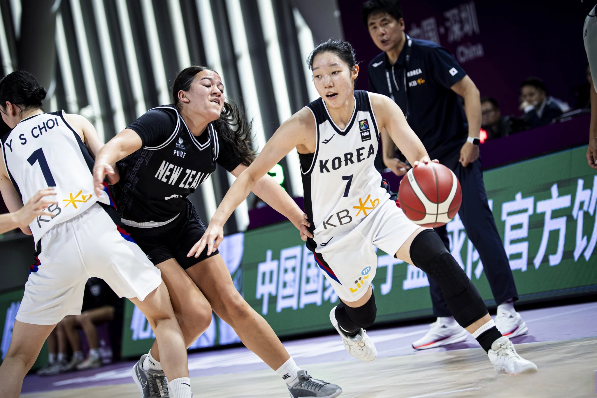 韩国队险胜中国队，许昕惊艳四座